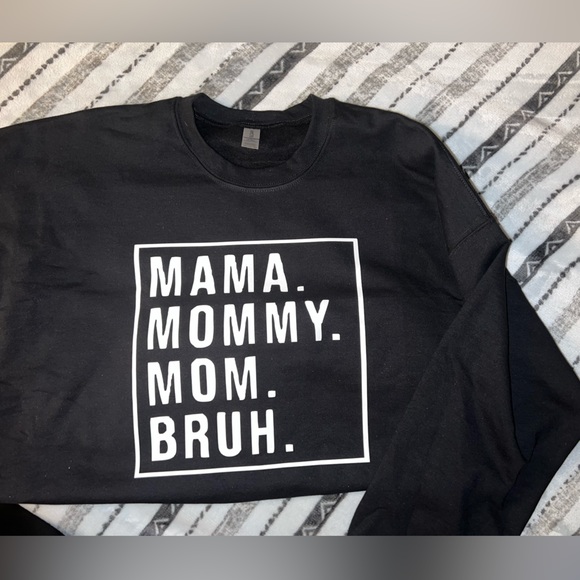 Gildan Sweaters - Mama Sweatshirt